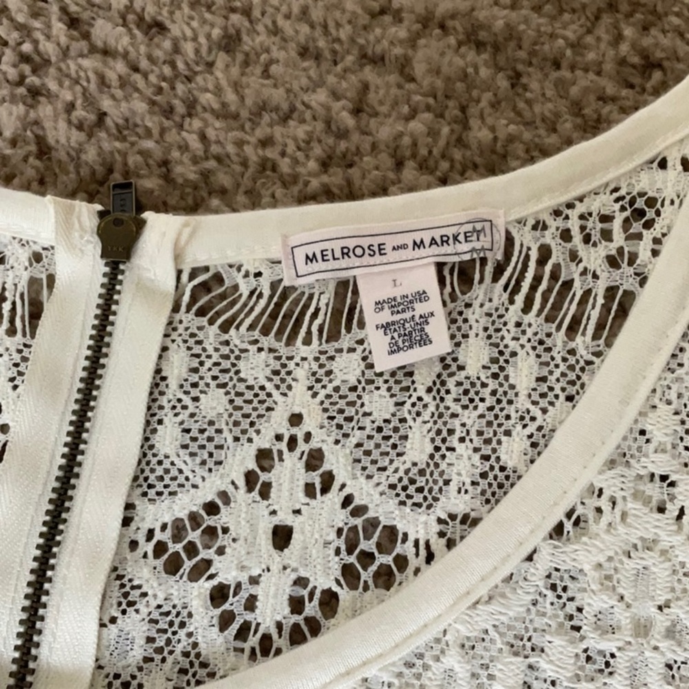 Lace t-shirt - Picture 4 of 6